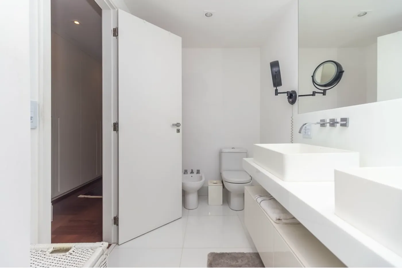 CBE 640 Apto 601481004-53 - REMAX Comunità Exclusividades
