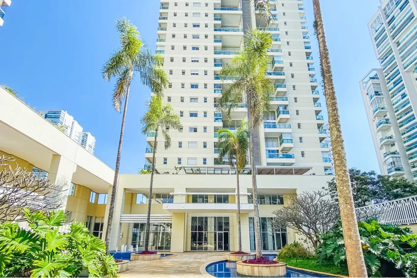 CBE 640 Apto 601481004-53 - REMAX Comunità Exclusividades