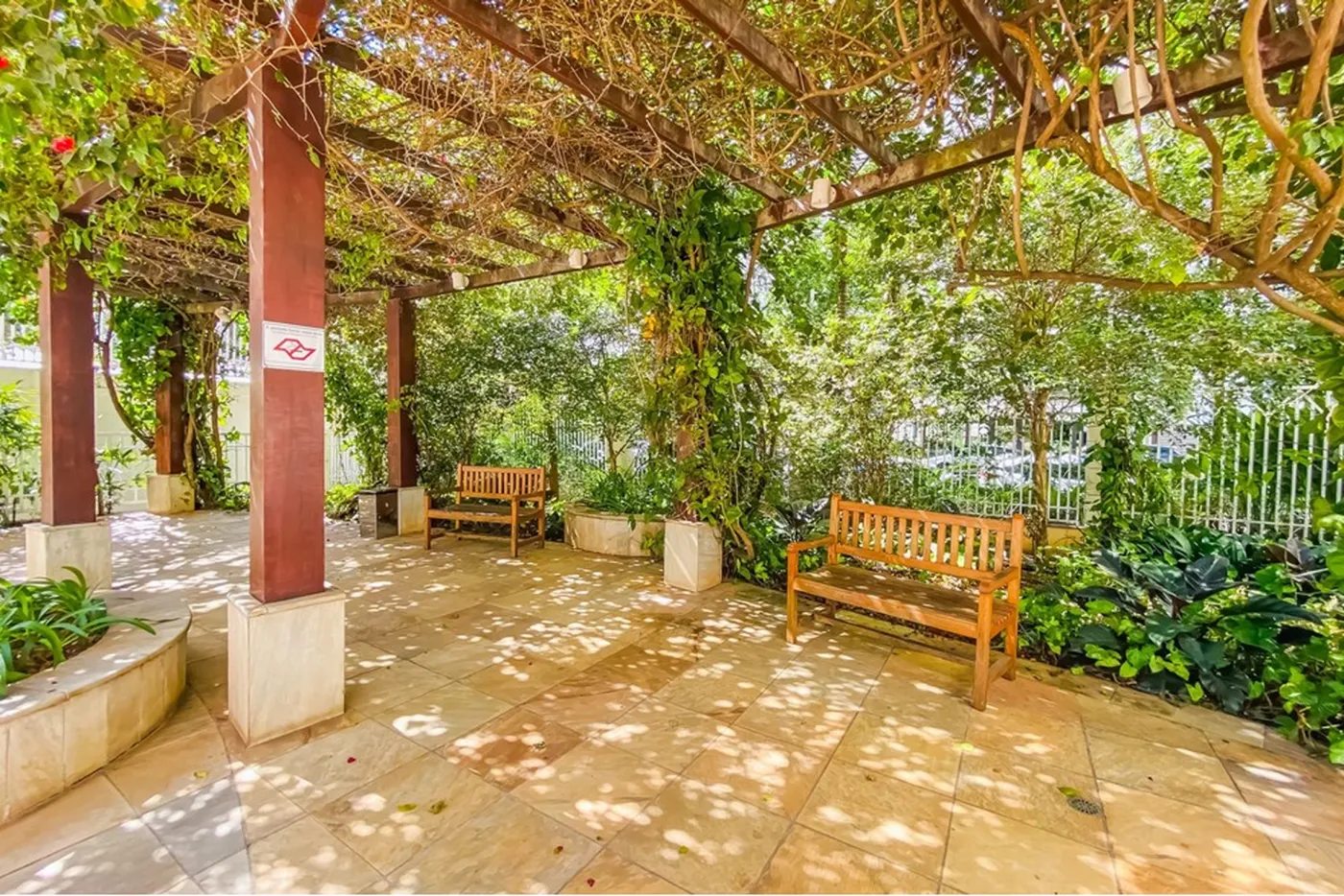 CBE 640 Apto 601481004-53 - REMAX Comunità Exclusividades