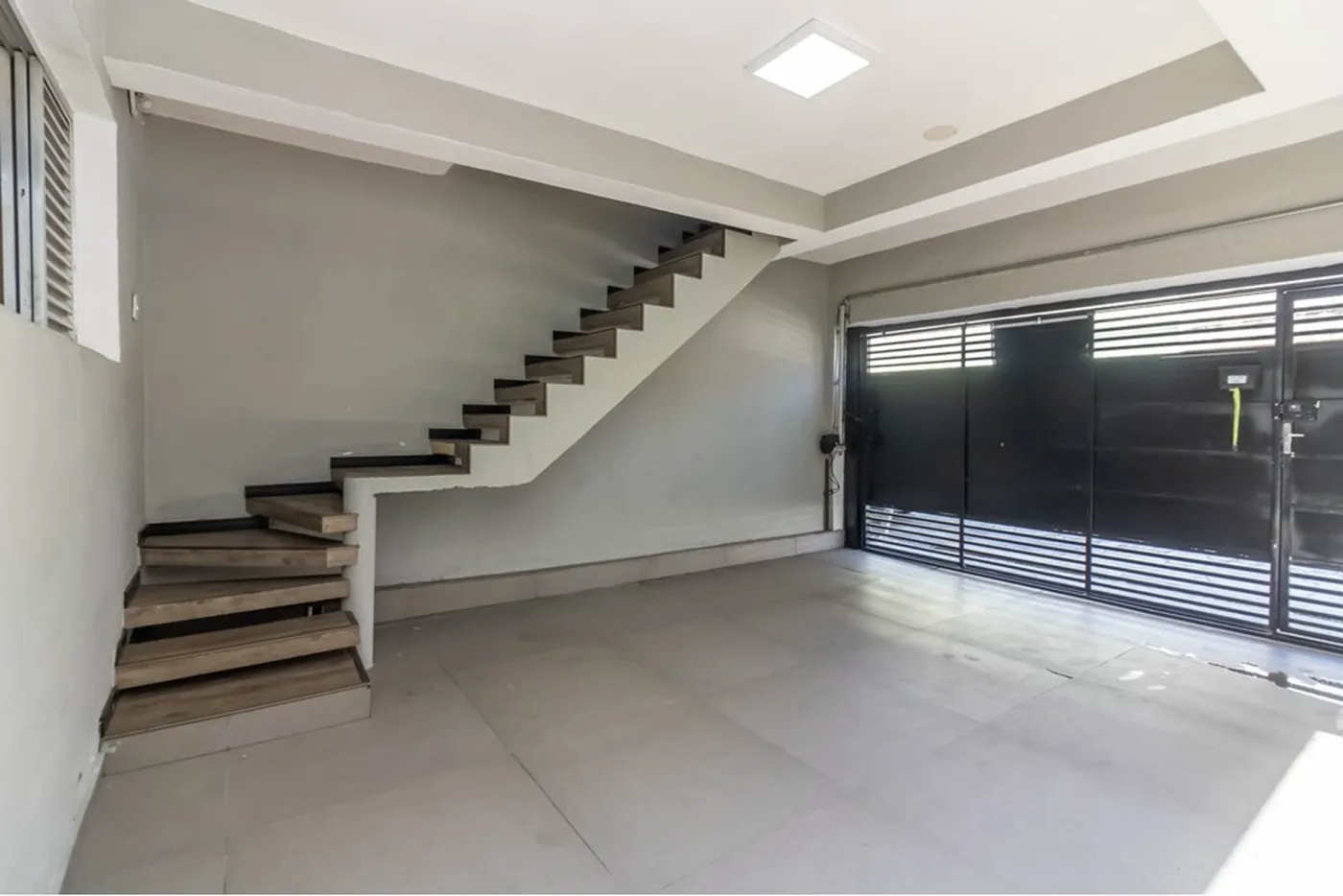 VCP 81 Casa 601811010-30 - REMAX HomeVision Exclusividades