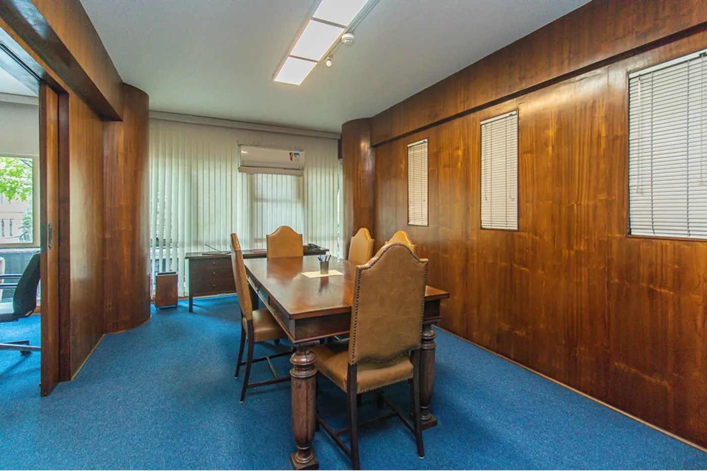 RDR 105 Sala 601081056-48 - REMAX Lepex Exclusividades