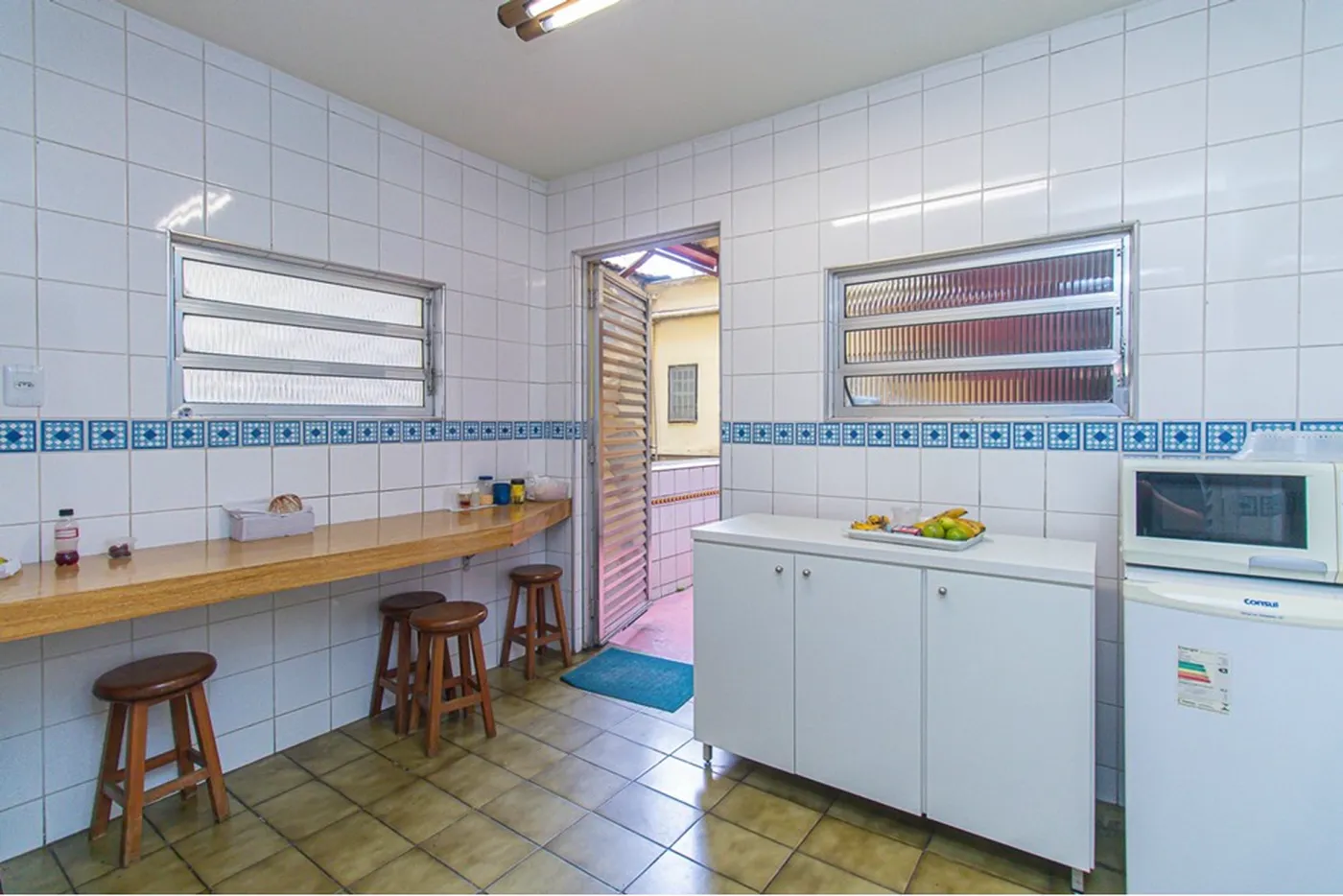 RDR 105 Sala 601081056-48 - REMAX Lepex Exclusividades
