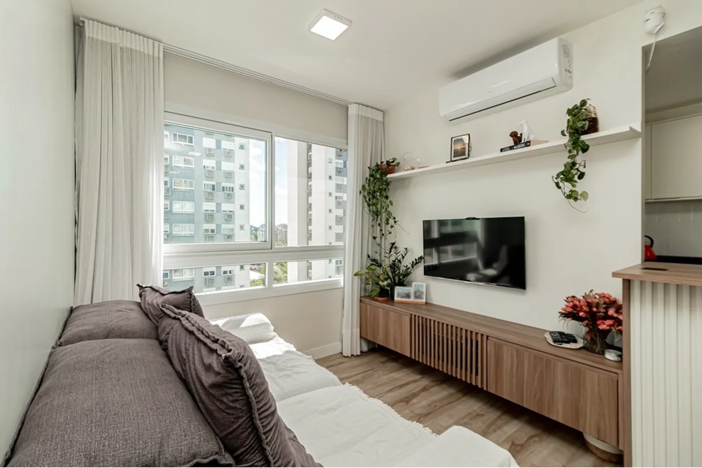 SSJZ 100 Apto 612491040-13 - REMAX Trend Exclusividades
