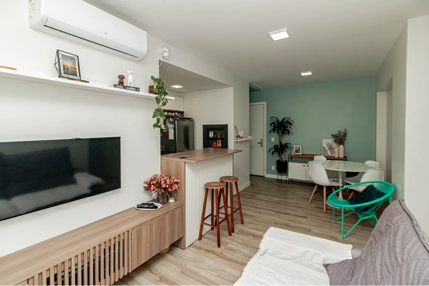 SSJZ 100 Apto 612491040-13 - REMAX Trend Exclusividades