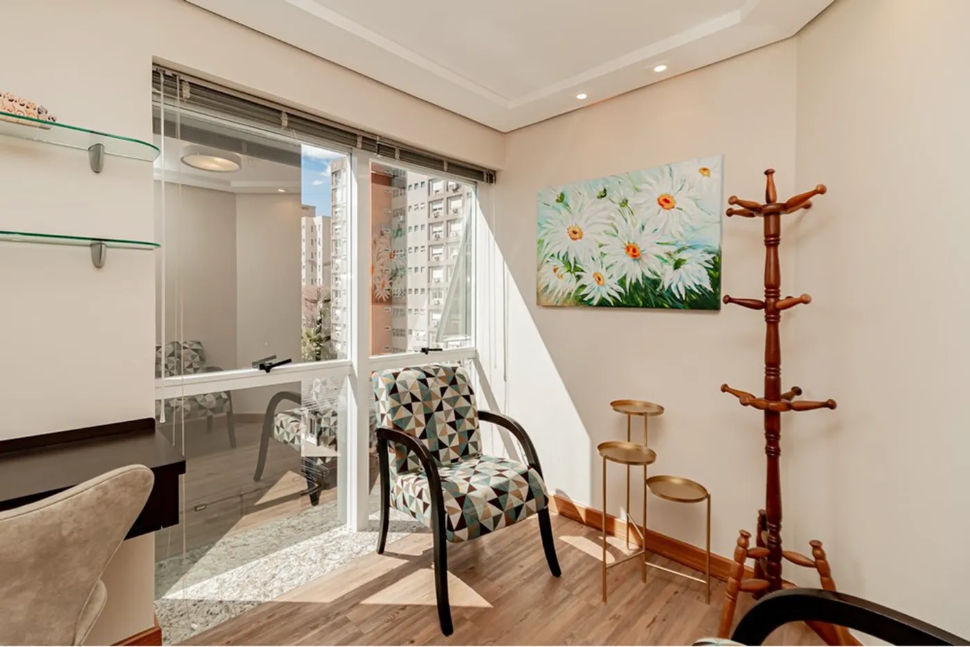 AAM 40 Sala 612491035-16 - REMAX Trend Exclusividades