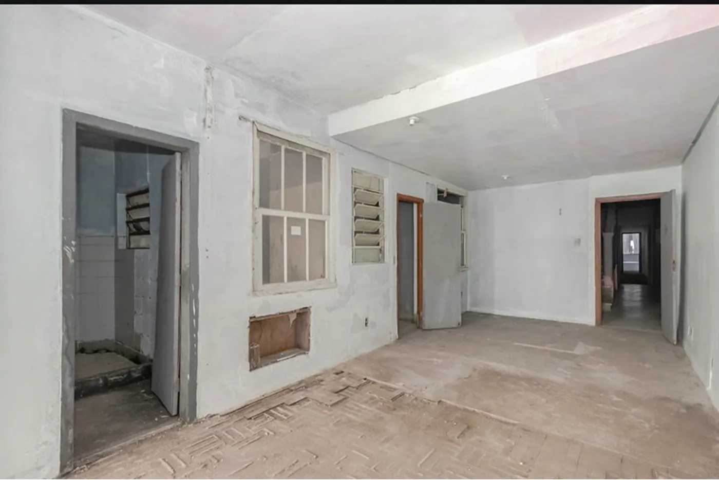 CHSDS 615 Prédio 612541029-13 - REMAX Street Exclusividades