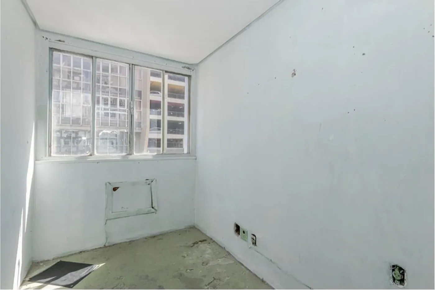 CHSDS 615 Prédio 612541029-13 - REMAX Street Exclusividades