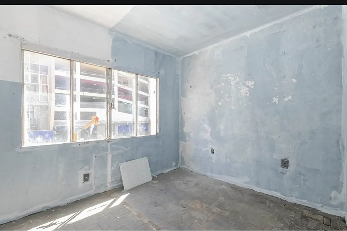 CHSDS 615 Prédio 612541029-13 - REMAX Street Exclusividades