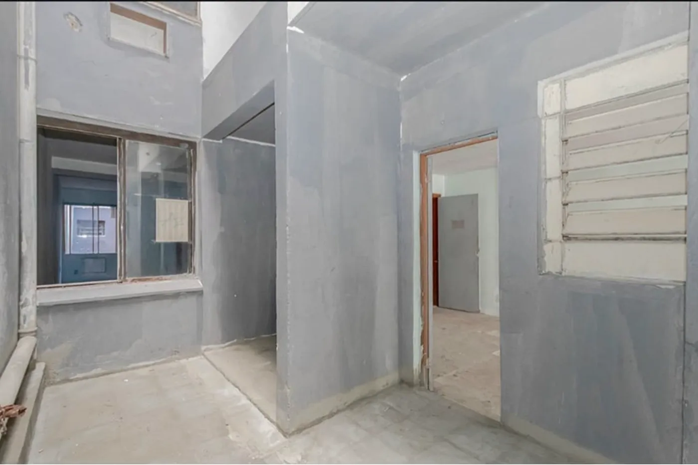 CHSDS 615 Prédio 612541029-13 - REMAX Street Exclusividades