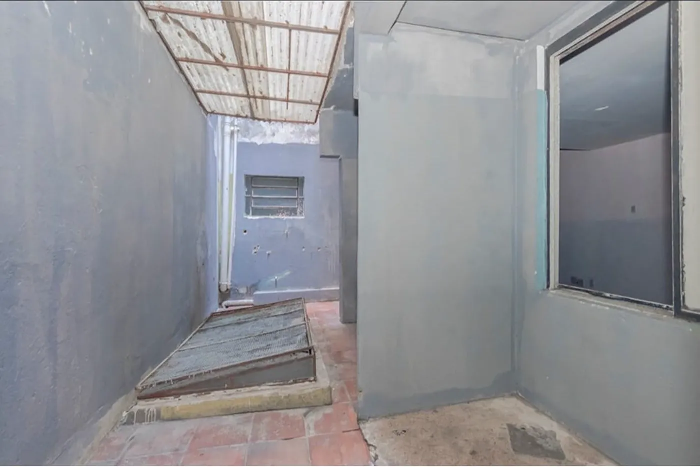 CHSDS 615 Prédio 612541029-13 - REMAX Street Exclusividades