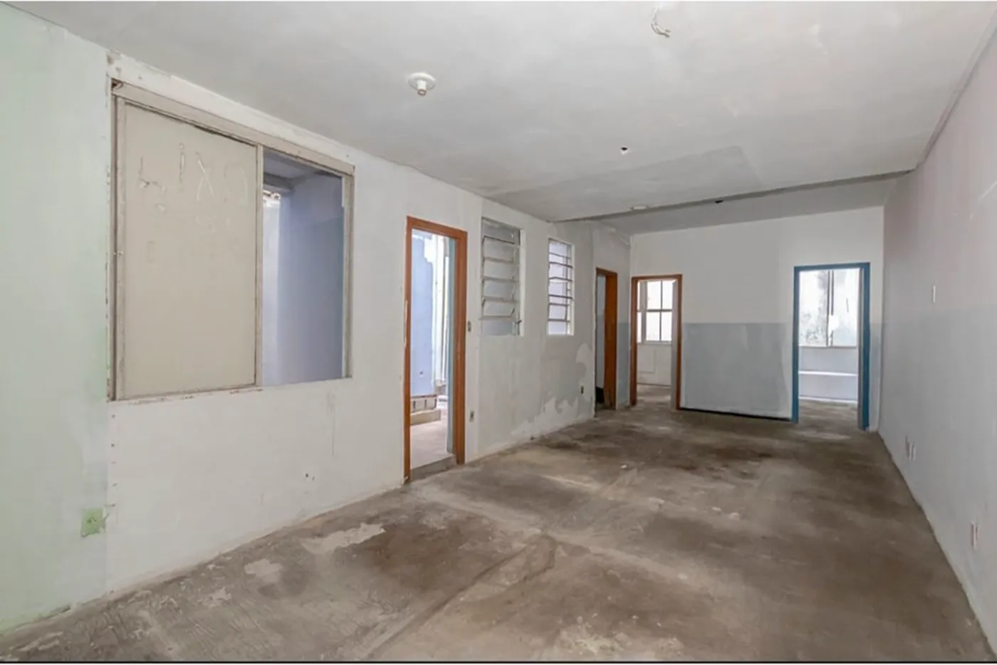 CHSDS 615 Prédio 612541029-13 - REMAX Street Exclusividades