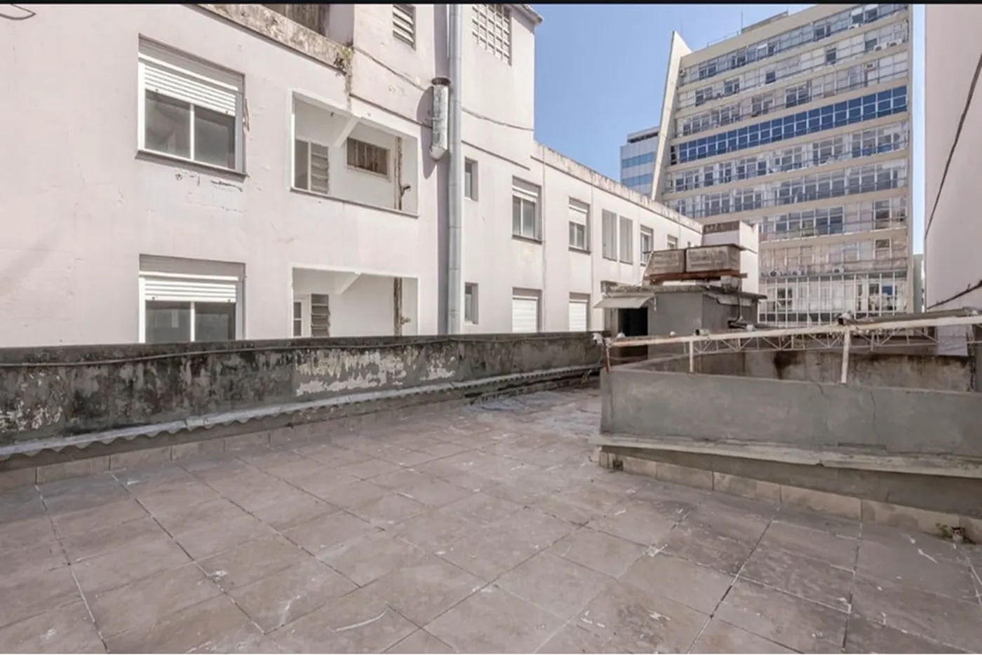 CHSDS 615 Prédio 612541029-13 - REMAX Street Exclusividades