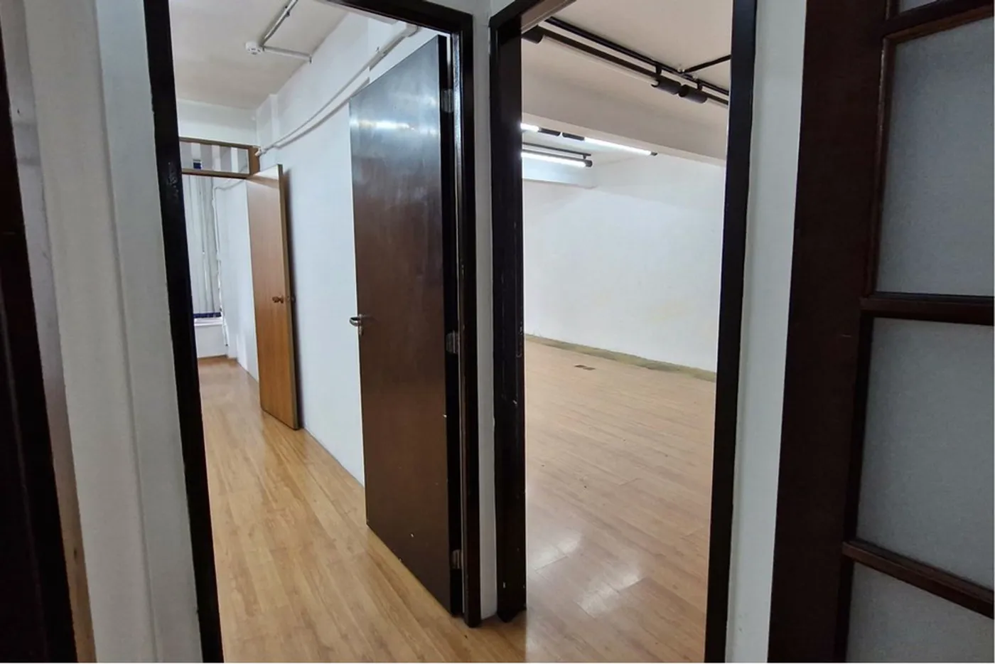 RCC 139 Sala 602301001-171 - Remax Trinity Exclusividades