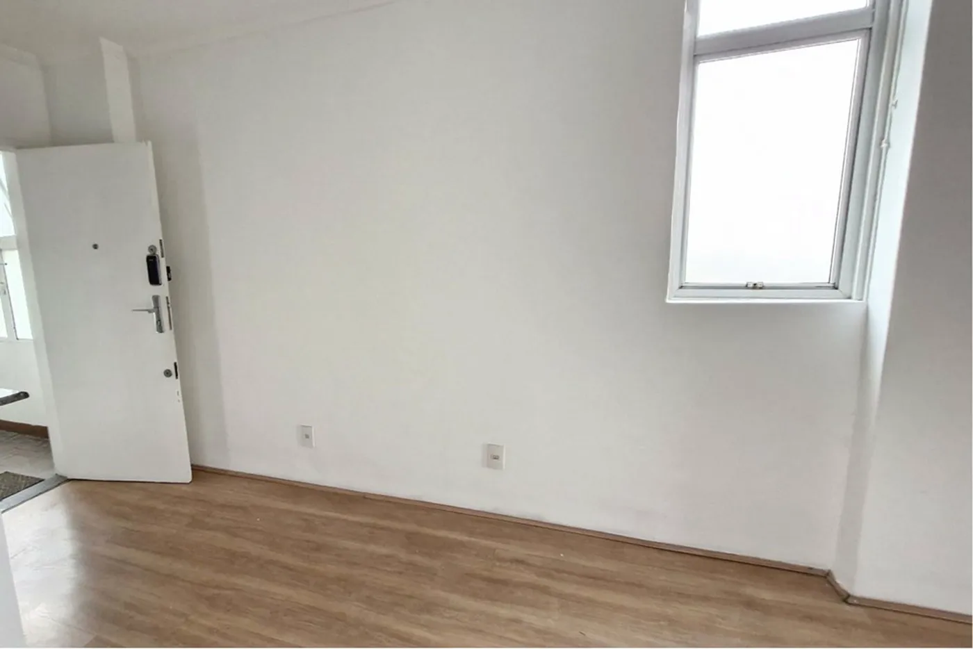 BVNDJ 707 Apto 602301001-170 - Remax Trinity Exclusividades