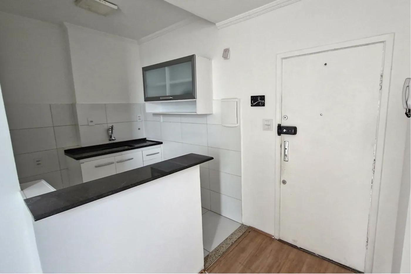 BVNDJ 707 Apto 602301001-170 - Remax Trinity Exclusividades