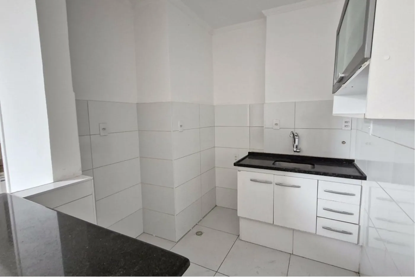 BVNDJ 707 Apto 602301001-170 - Remax Trinity Exclusividades