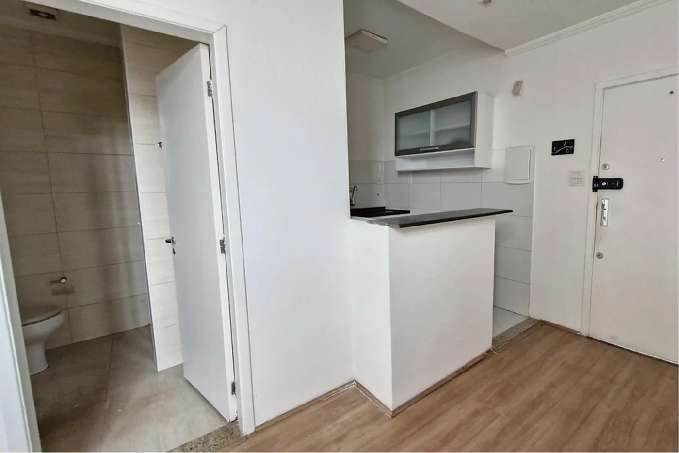 BVNDJ 707 Apto 602301001-170 - Remax Trinity Exclusividades