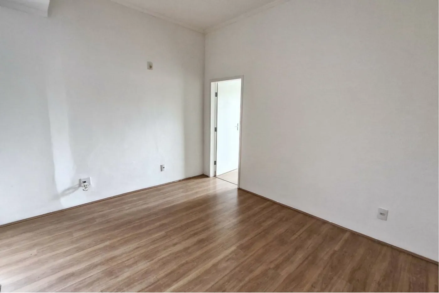 BVNDJ 707 Apto 602301001-170 - Remax Trinity Exclusividades