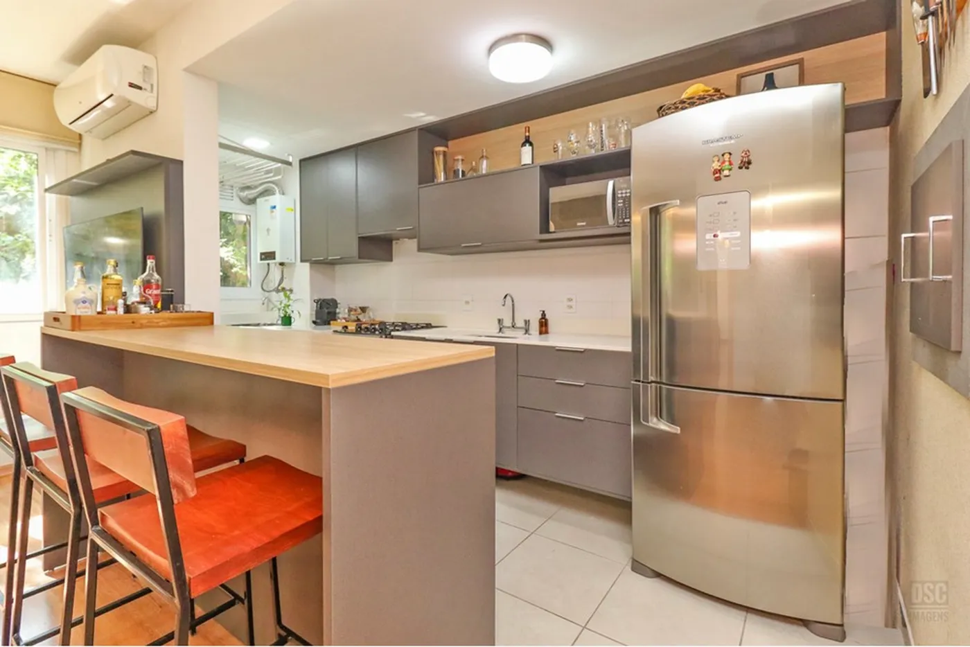 TDT 215 Apto 610191042-212 - REMAX Casa Sul Exclusividades