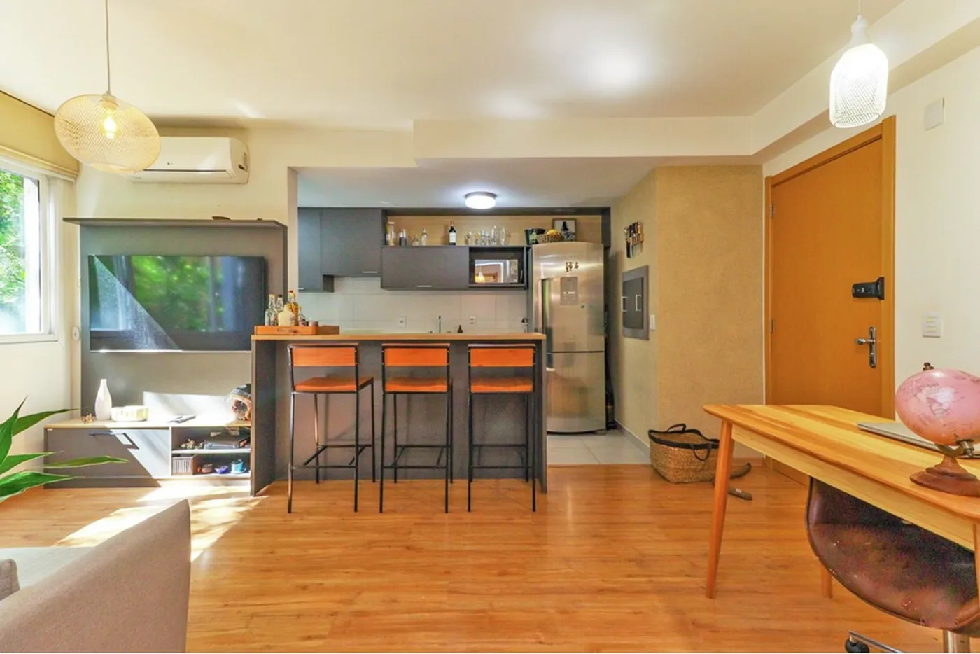 TDT 215 Apto 610191042-212 - REMAX Casa Sul Exclusividades
