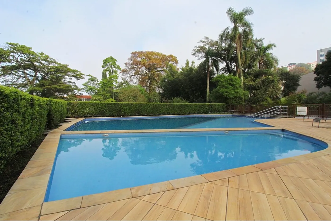 TDT 215 Apto 610191042-212 - REMAX Casa Sul Exclusividades