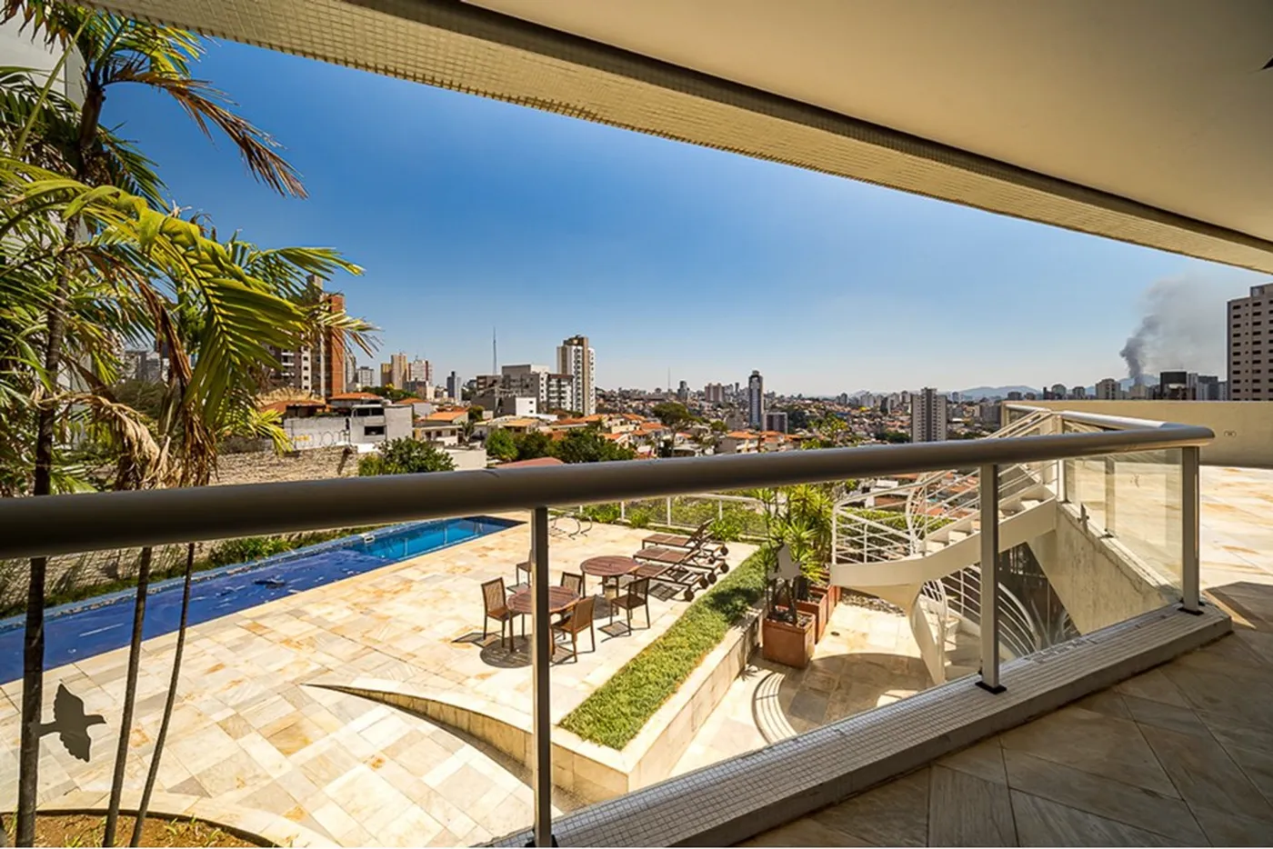 PCF 555 Apto 601081006-128 - REMAX Lepex Exclusividades