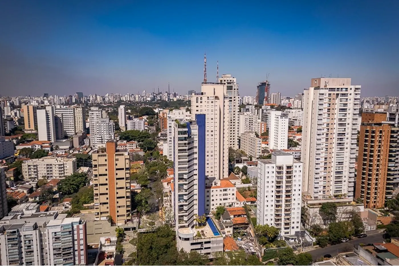 PCF 555 Apto 601081006-128 - REMAX Lepex Exclusividades