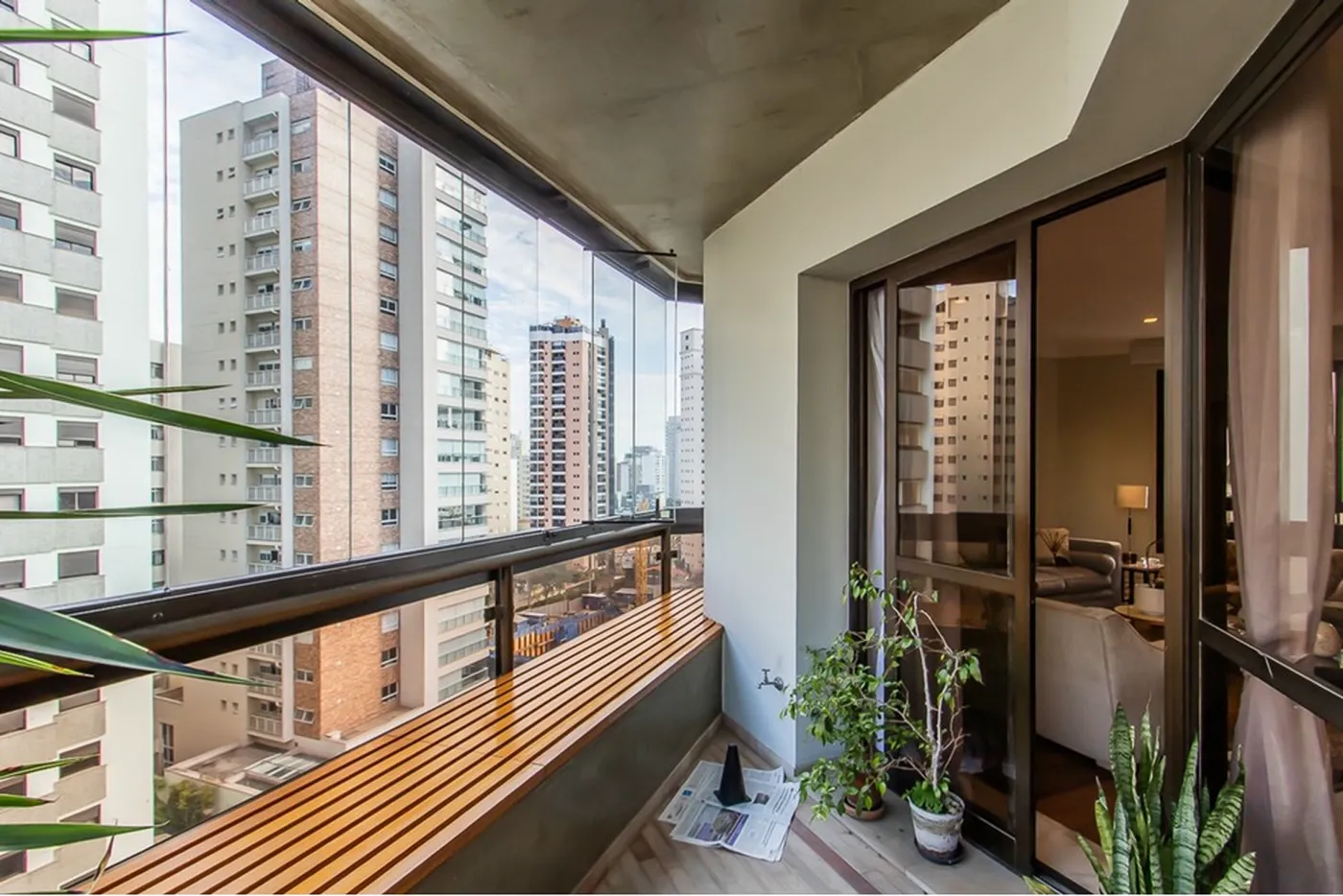 PSV 584 Apto 601401005-51 - REMAX Paradisus Exclusividades