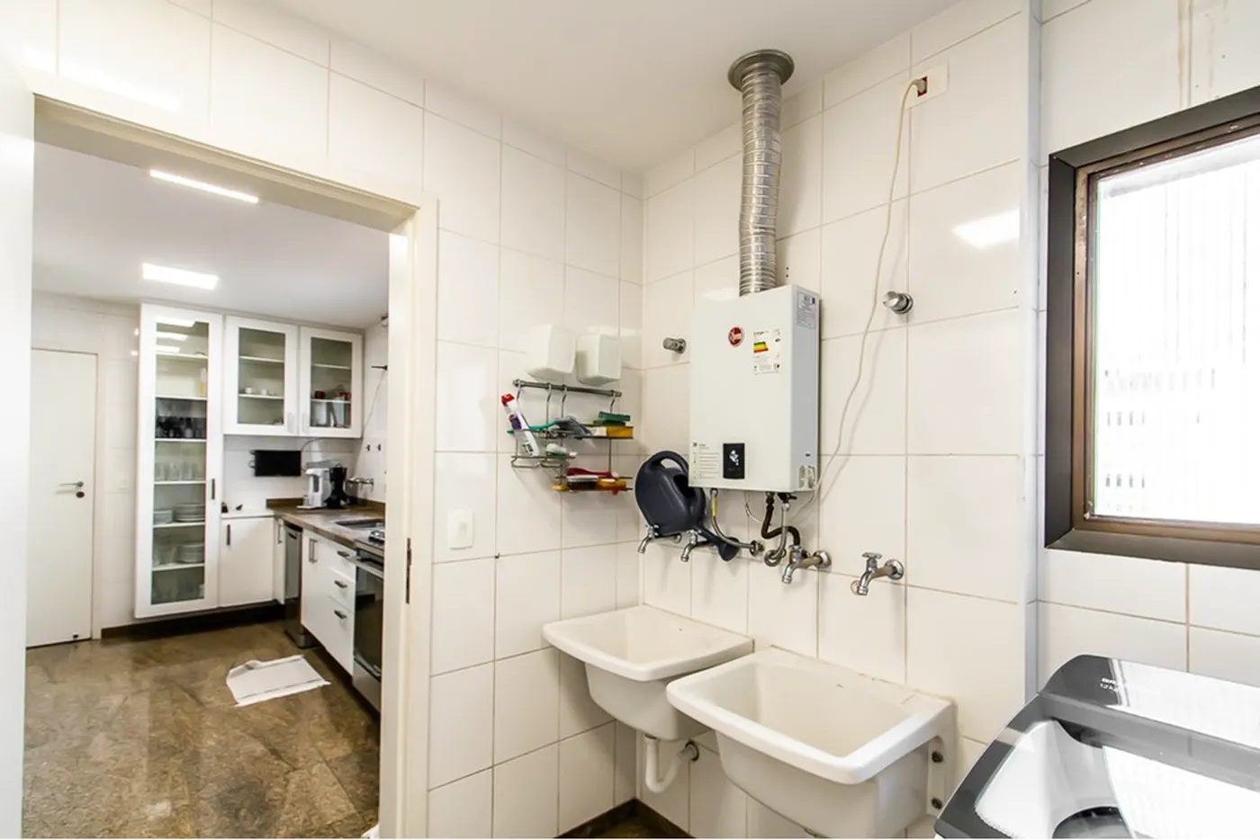 PSV 584 Apto 601401005-51 - REMAX Paradisus Exclusividades