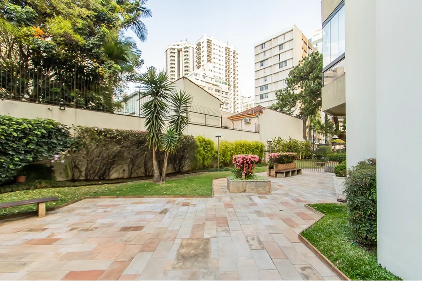 PSV 584 Apto 601401005-51 - REMAX Paradisus Exclusividades