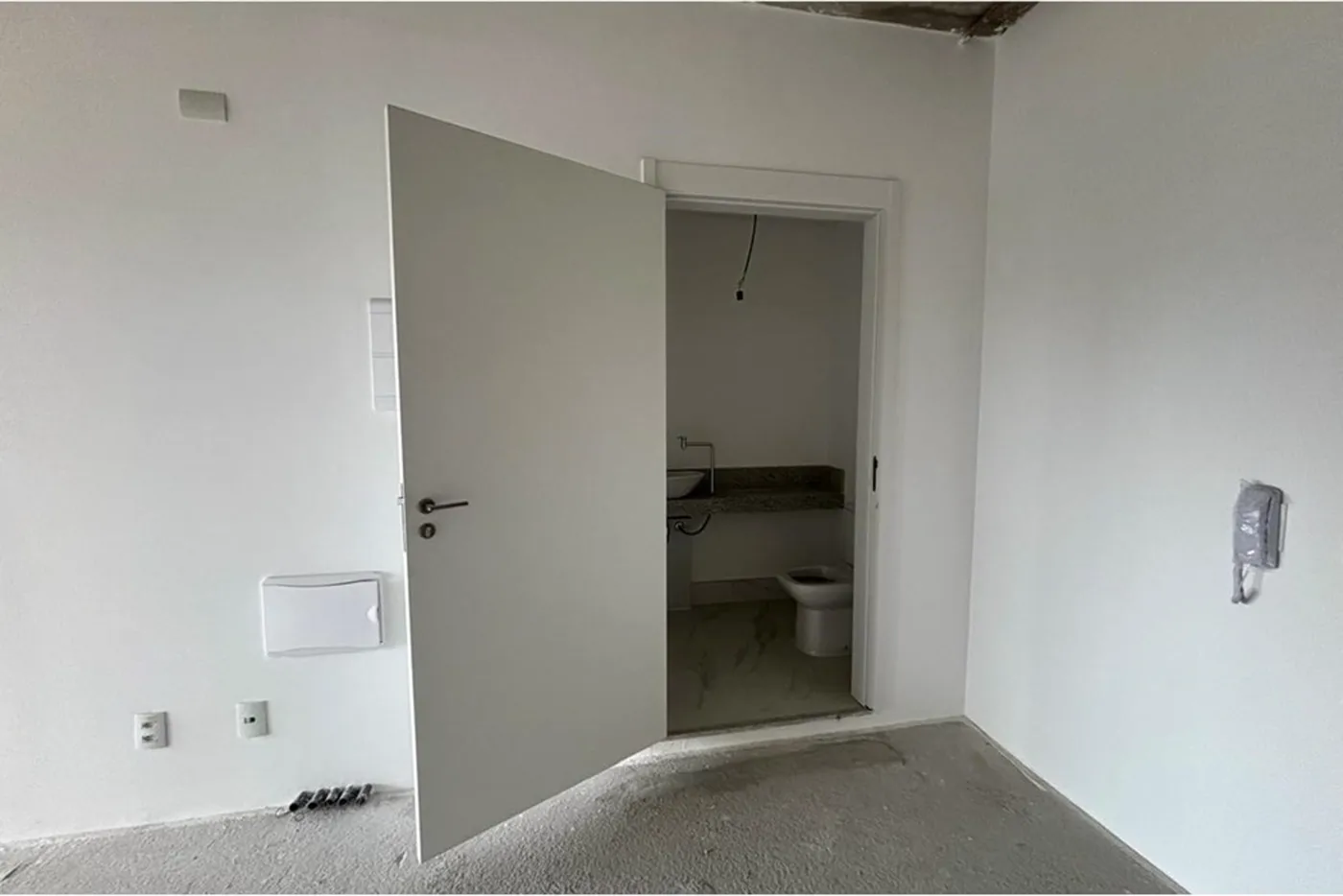 IRB 850 Sala 601401007-71 - REMAX Paradisus Exclusividades