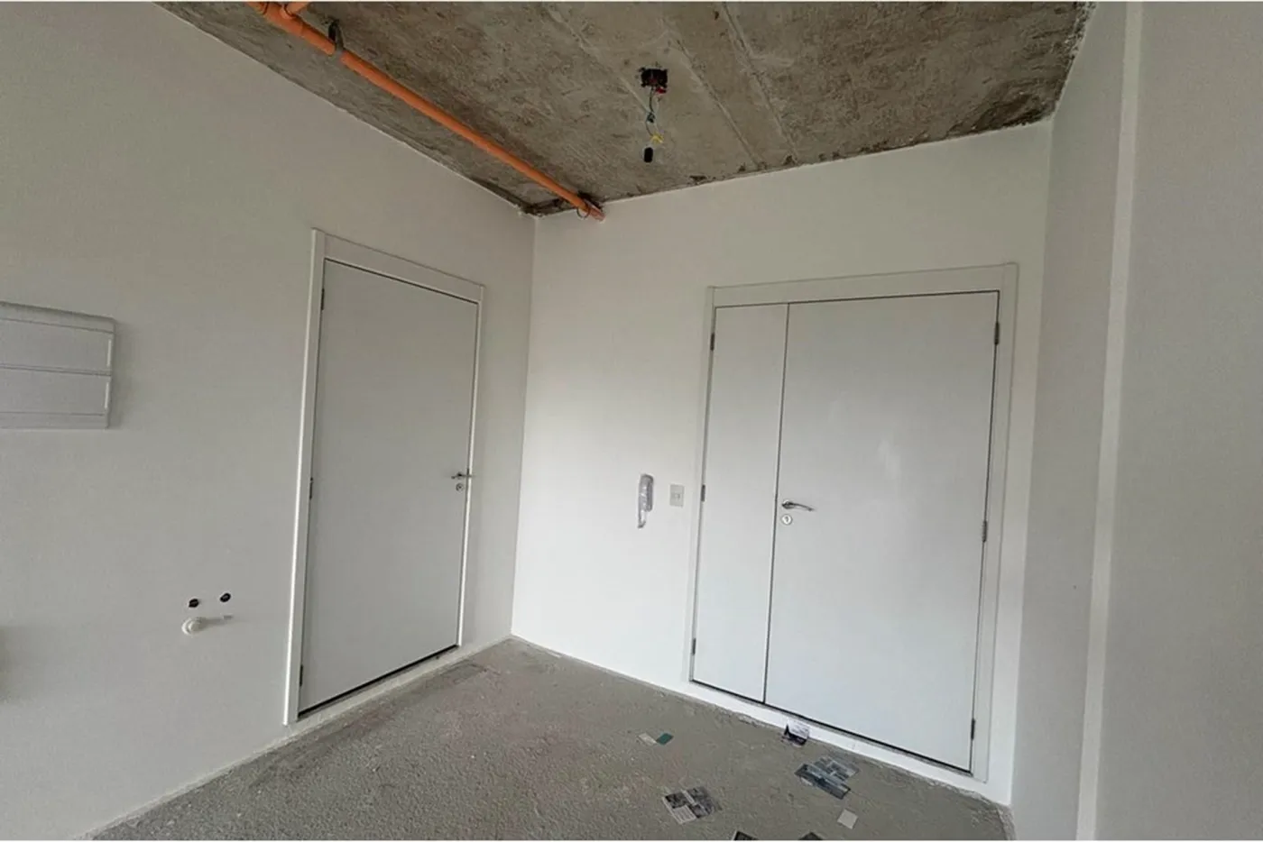 IRB 850 Sala 601401007-71 - REMAX Paradisus Exclusividades