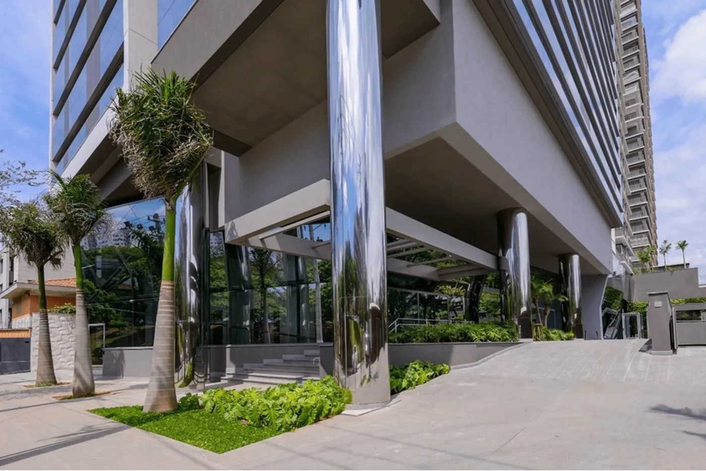 IRB 850 Sala 601401007-71 - REMAX Paradisus Exclusividades