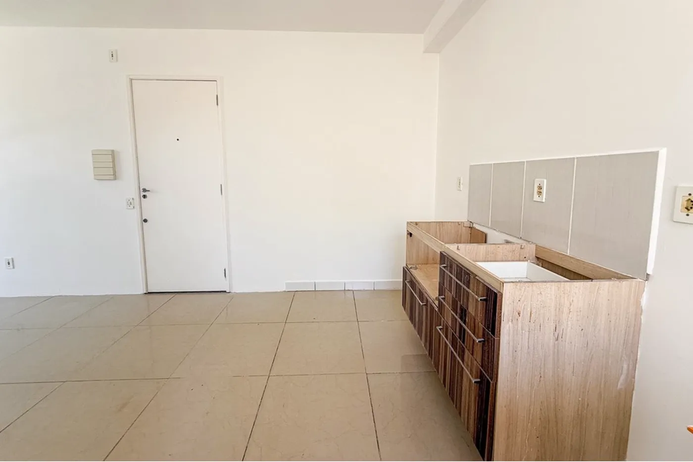 FDJB 1852 Apto 612651031-50 - REMAX Pillares Exclusividades