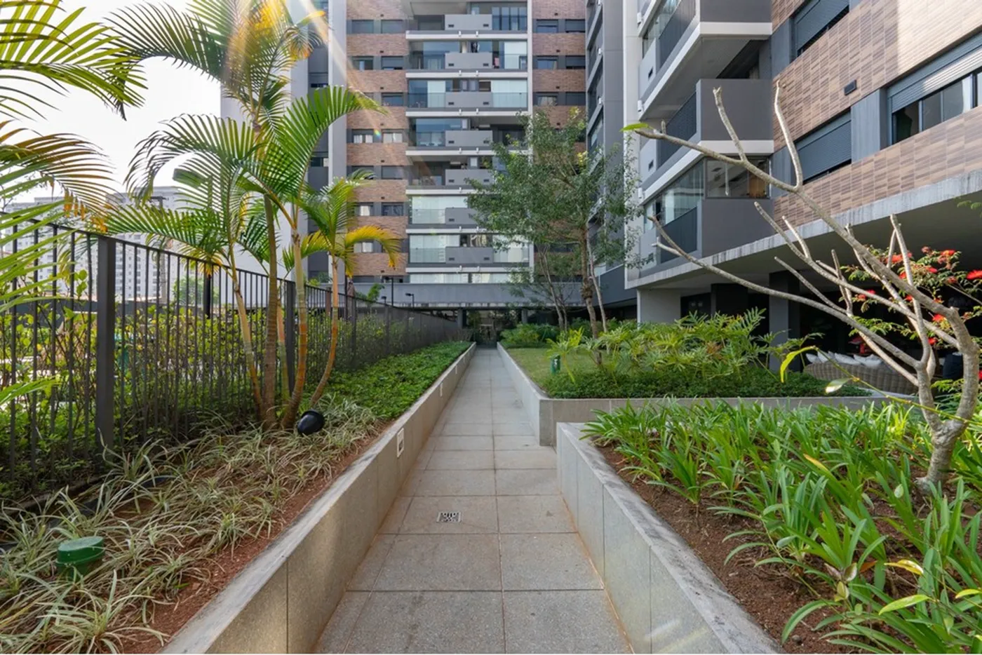 BCDE 333 Apto 601241070-4 - REMAX Ville Exclusividades