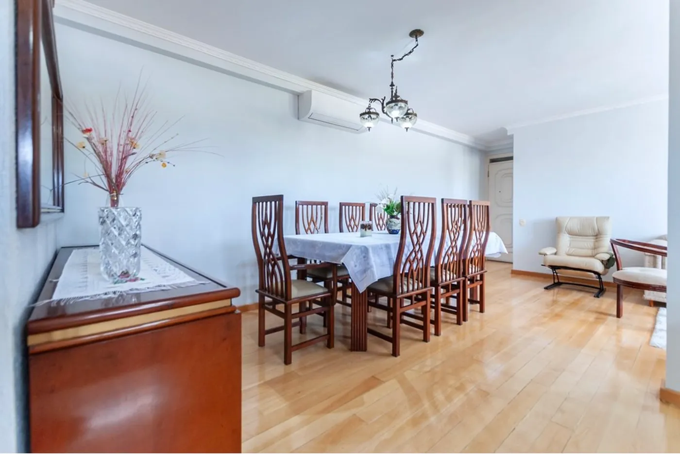 VMVD 295 Apto 601191033-74 - REMAX Kasa Exclusividades