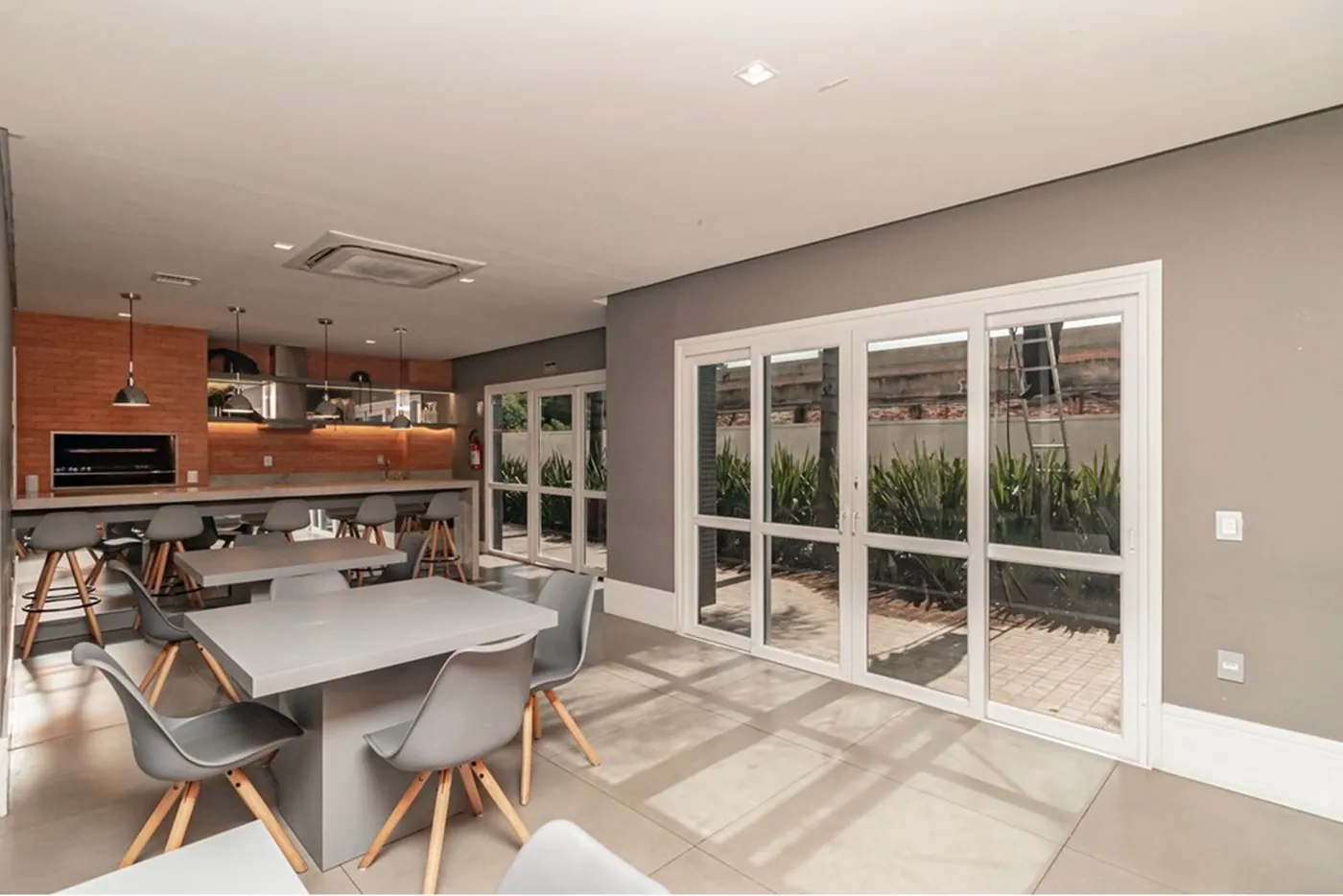 NDJI 1208 Apto 612491009-319 - REMAX Trend Exclusividades