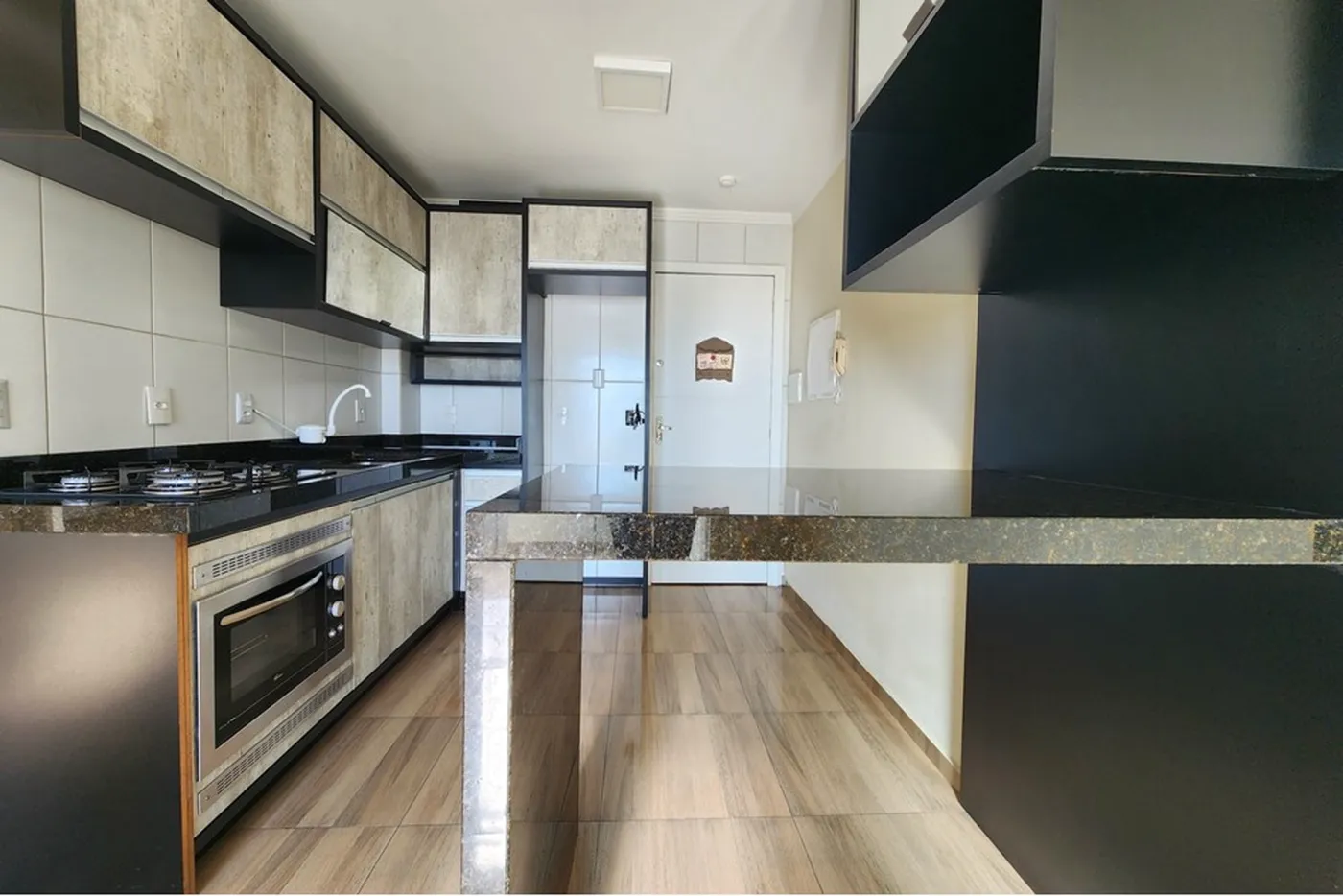 CEL 38 Apto 590231179-232 - REMAX Dream On Exclusividades