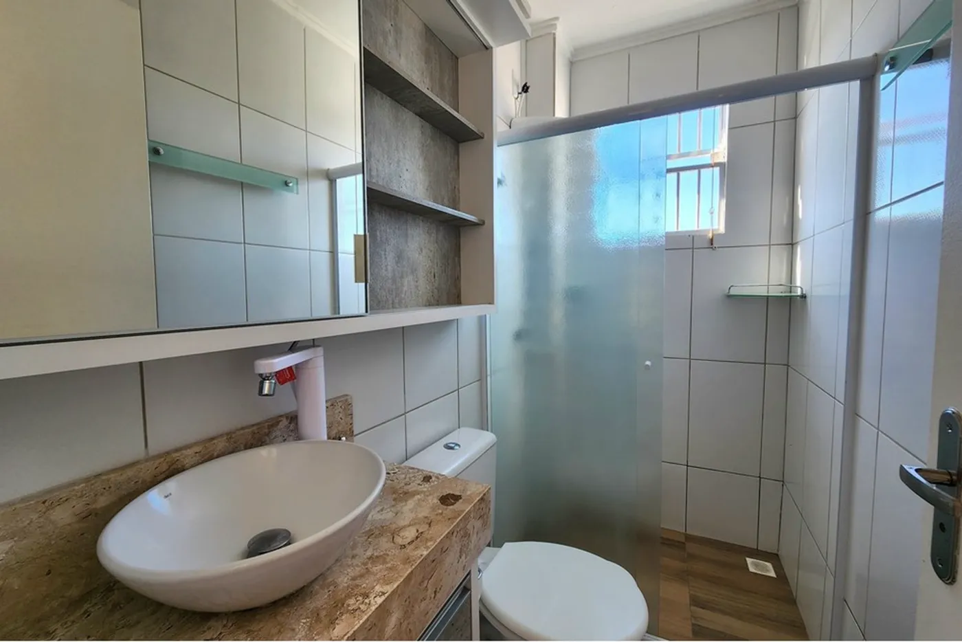 CEL 38 Apto 590231179-232 - REMAX Dream On Exclusividades