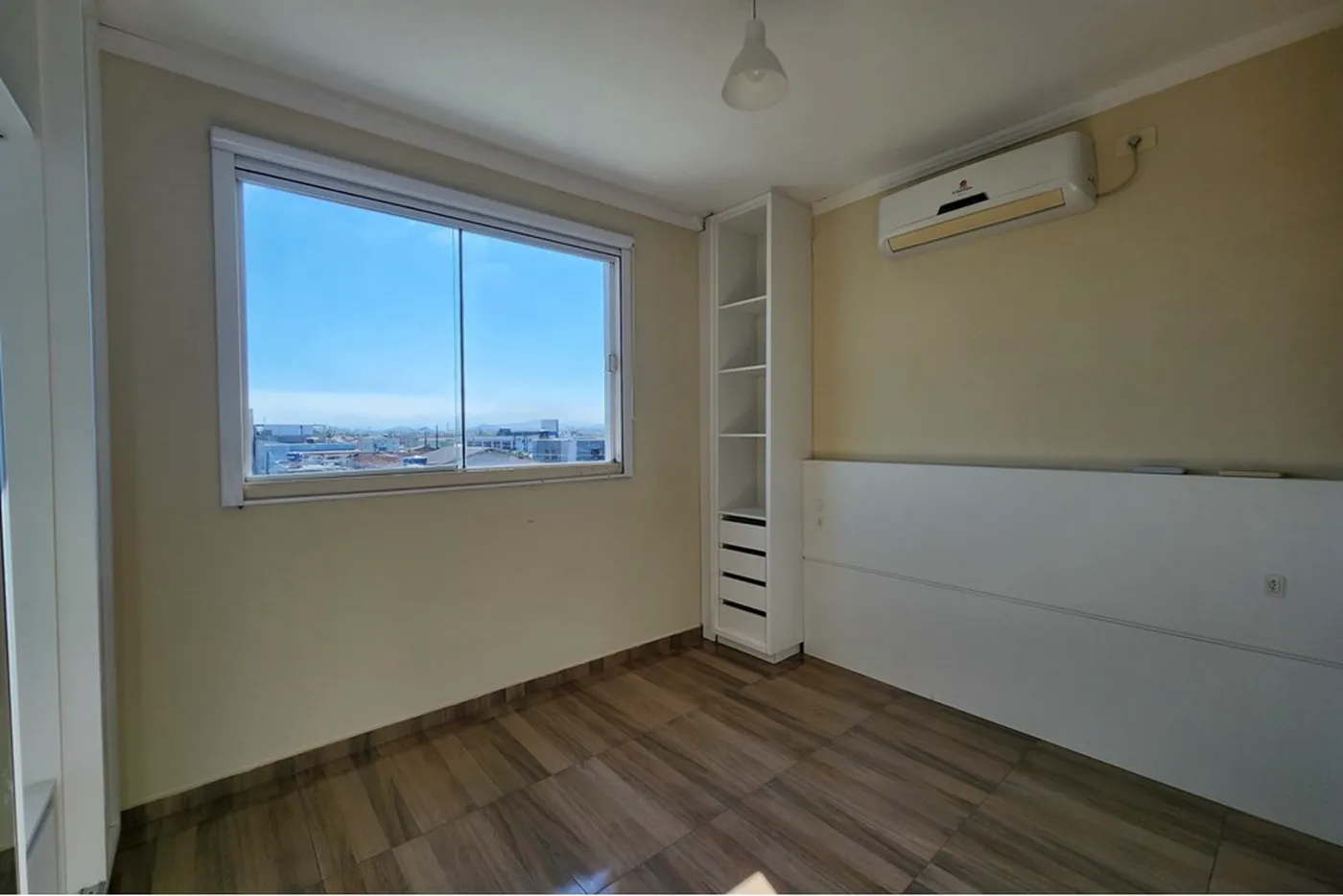 CEL 38 Apto 590231179-232 - REMAX Dream On Exclusividades
