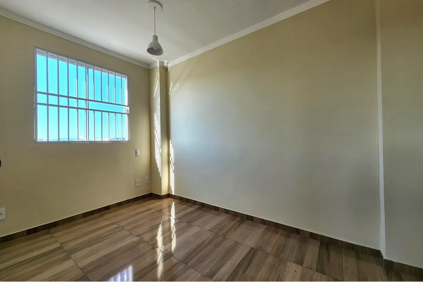 CEL 38 Apto 590231179-232 - REMAX Dream On Exclusividades