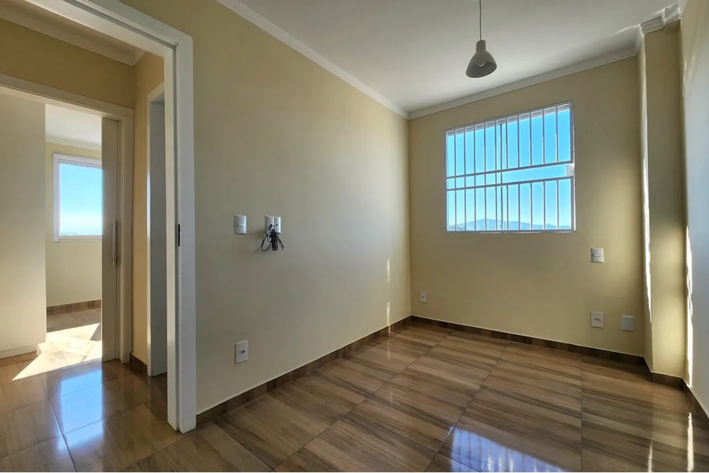 CEL 38 Apto 590231179-232 - REMAX Dream On Exclusividades