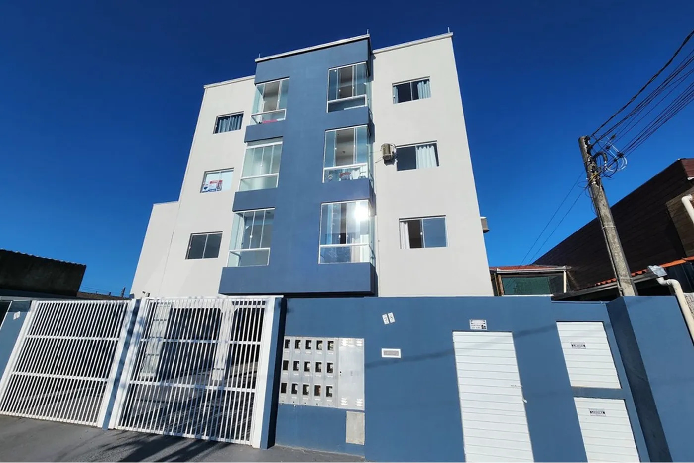 CEL 38 Apto 590231179-232 - REMAX Dream On Exclusividades