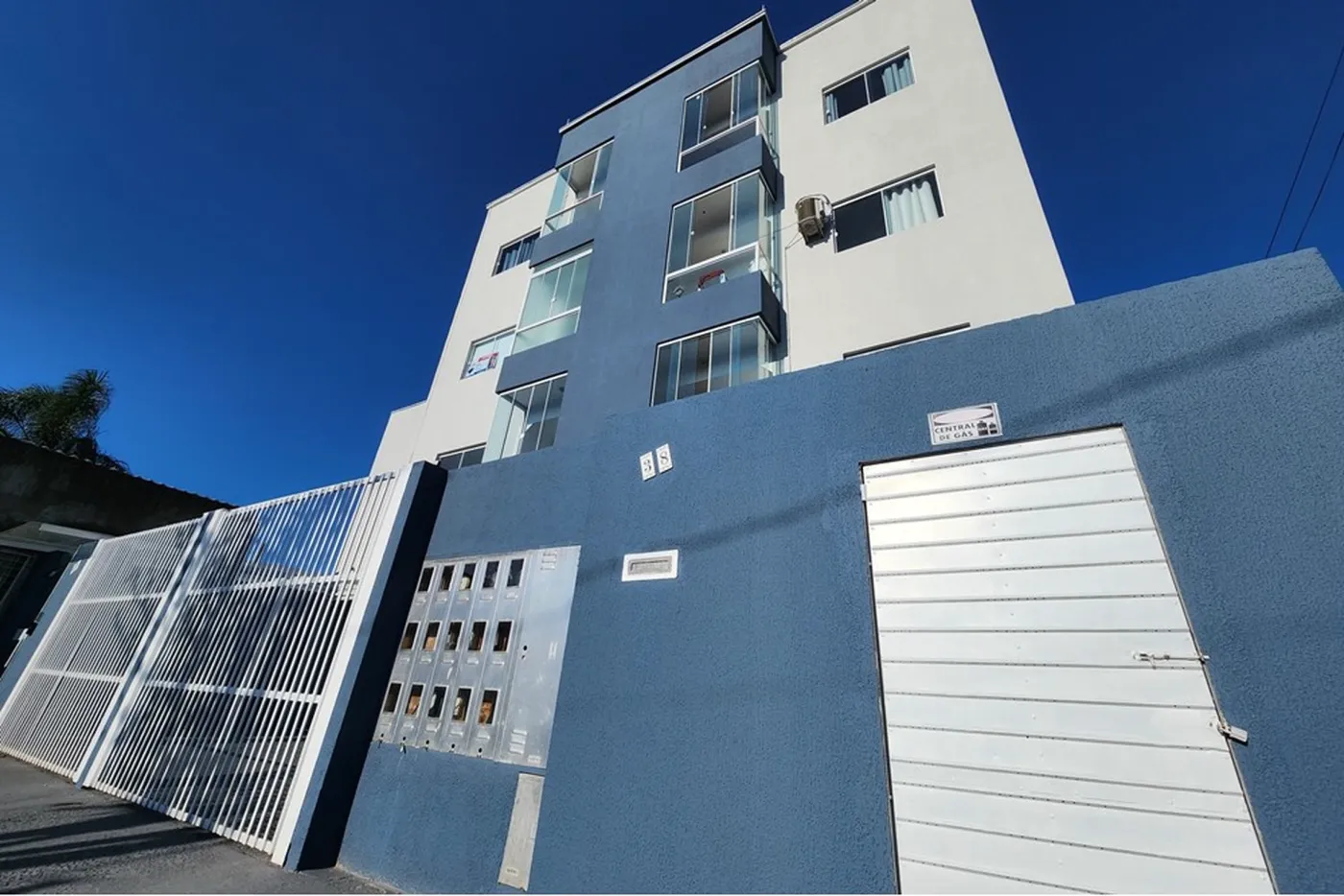 CEL 38 Apto 590231179-232 - REMAX Dream On Exclusividades