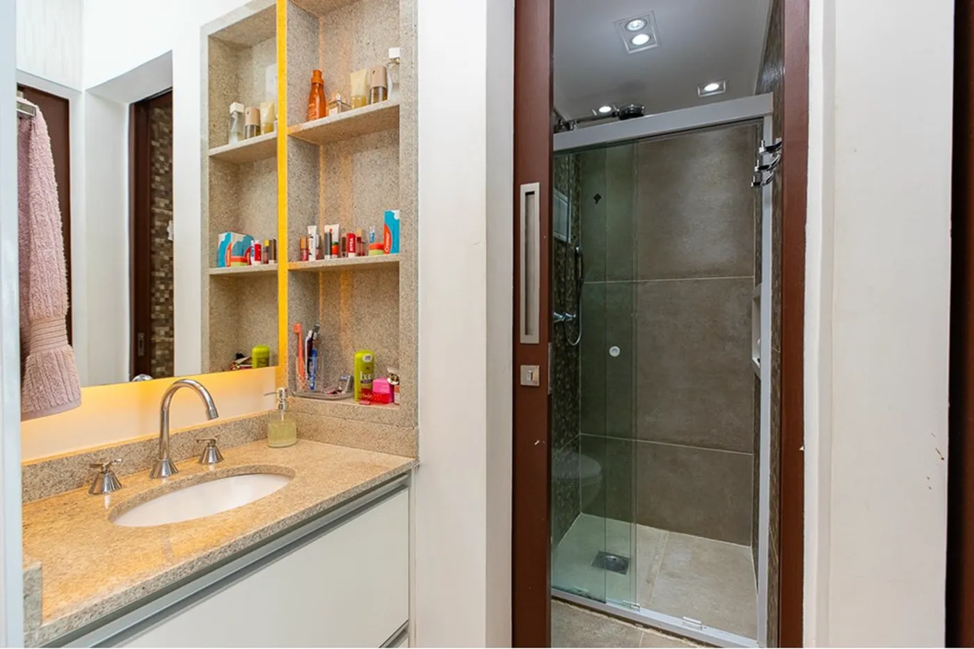VMJT 791 Apto 601241033-106 - REMAX Ville Exclusividades