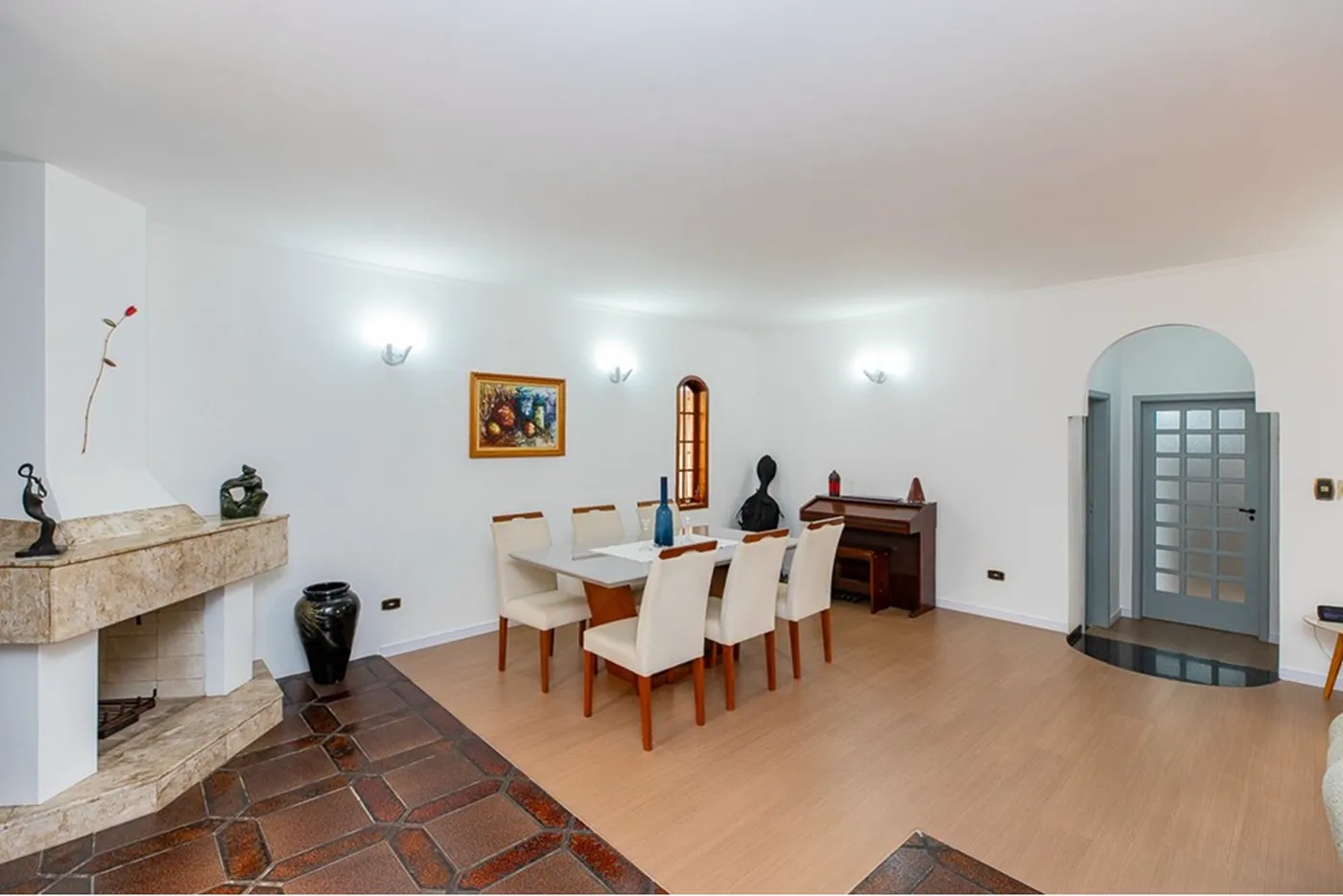 JKJS 112 Casa 601131079-5 - REMAX Ares Exclusividades