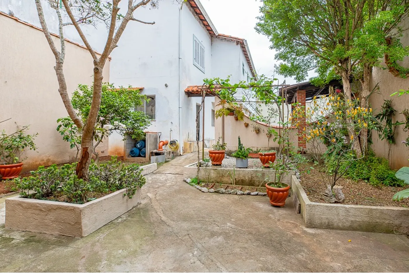 JKJS 112 Casa 601131079-5 - REMAX Ares Exclusividades