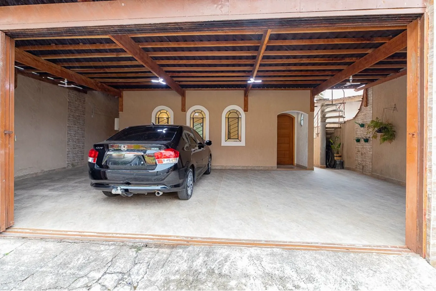 JKJS 112 Casa 601131079-5 - REMAX Ares Exclusividades