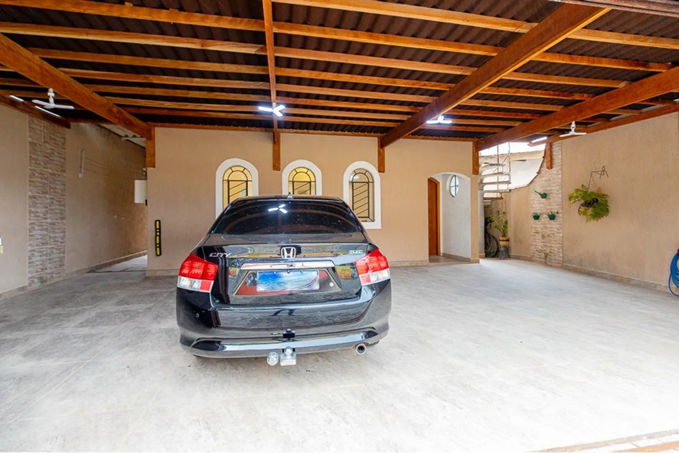 JKJS 112 Casa 601131079-5 - REMAX Ares Exclusividades