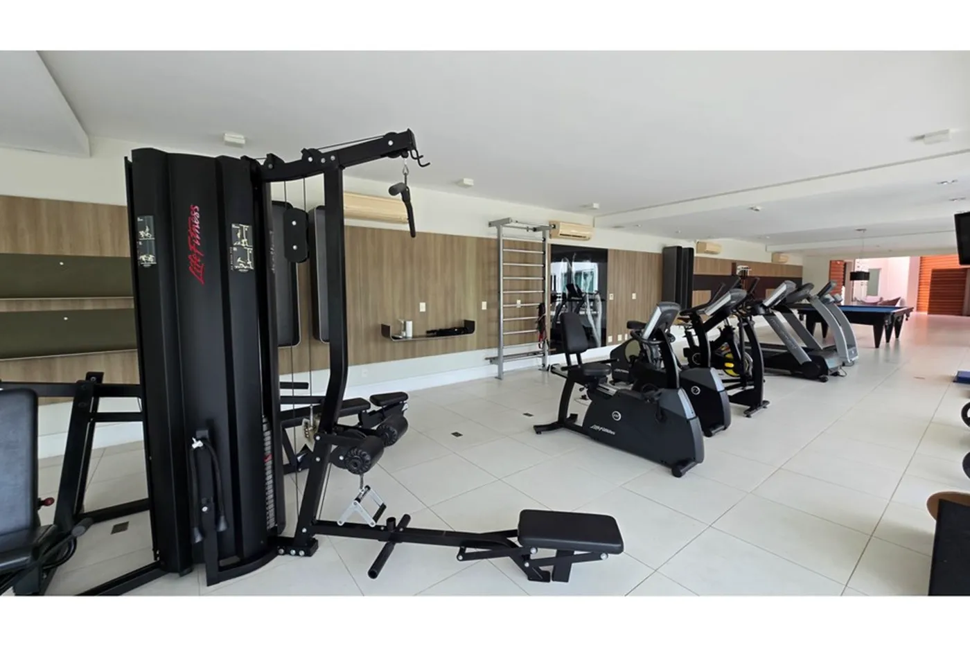 CTBX 2395 Apto 590441066-39 - REMAX Dream On II Exclusividades
